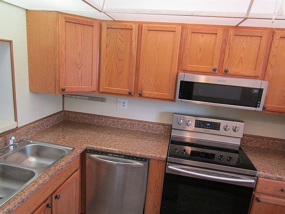 3rd image of 260 Santa Maria St #B106