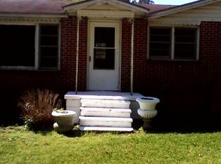 124 Branch Dr, Fitzgerald, GA 31750