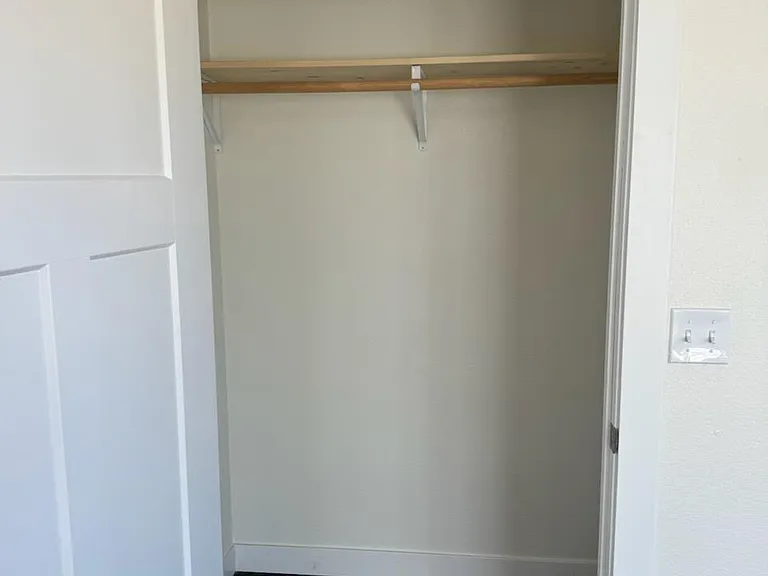 205 Unruh St #B — Photo 6