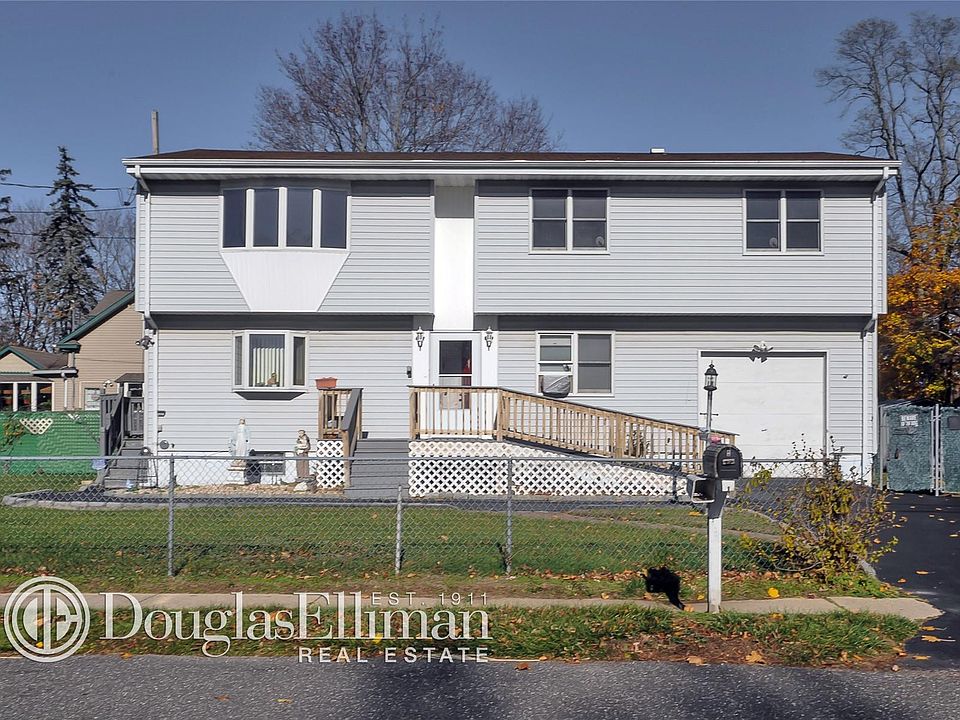 1st image of 801 Erie St
