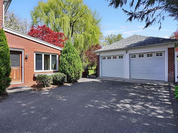 4th image of 35 Shefford St