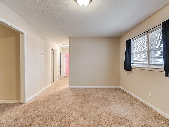 2nd image of 403 E 19th St