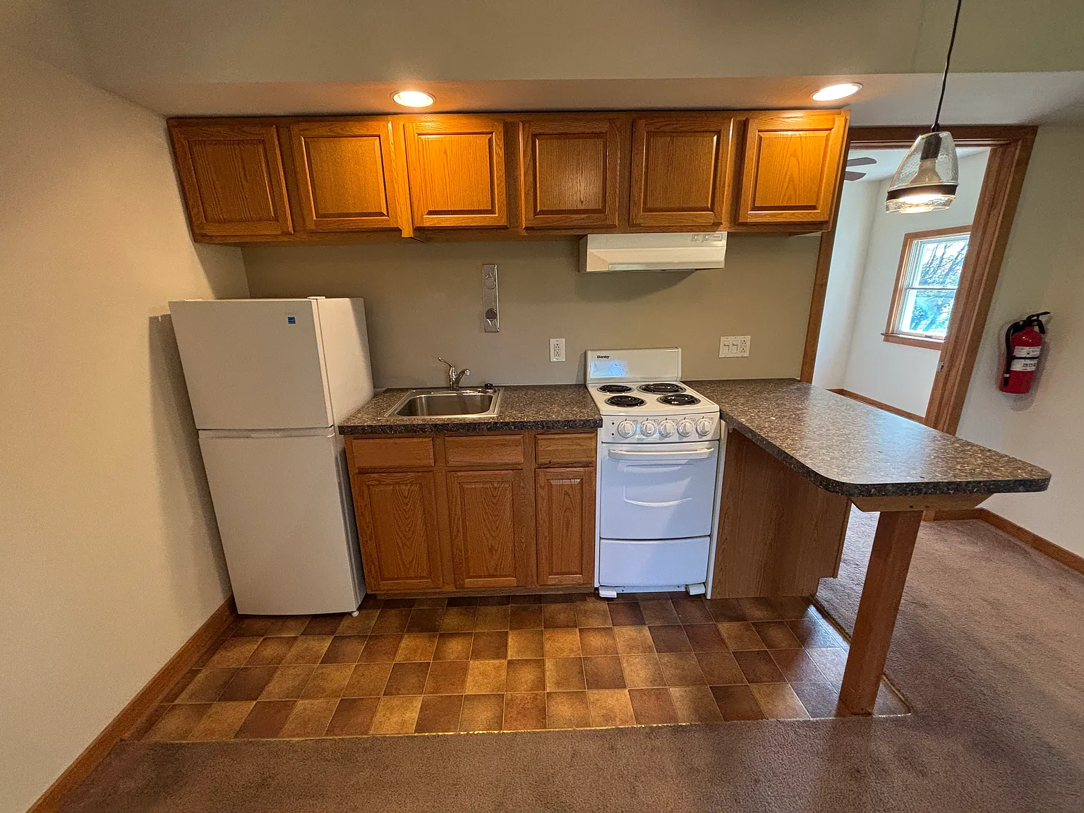 Studio, 350 sqft, $1,050 — Photo 1