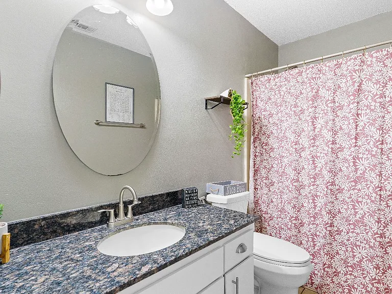 206 Seville Cir — Photo 21