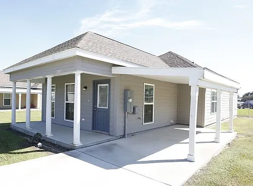 Bayou Oaks Photo 1