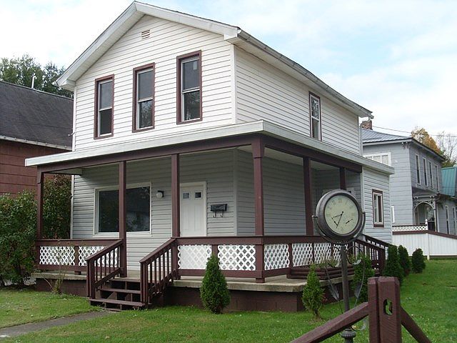 1st image of 223 N Drake St