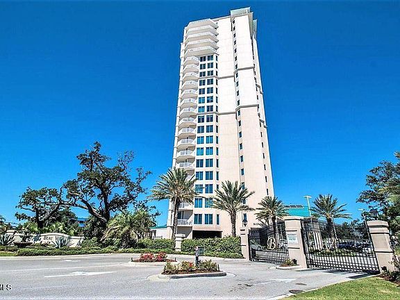 2nd image of 2668 Beach Blvd