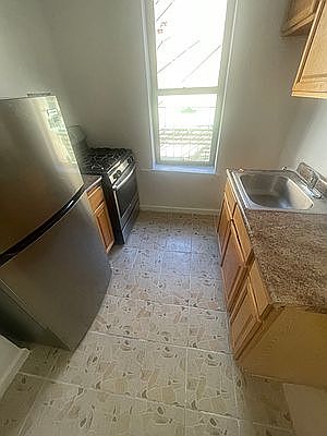 2nd image of 124 Sherman Ave APT 28