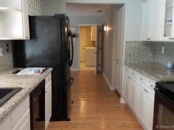 4th image of 16410 SW 77th Ct