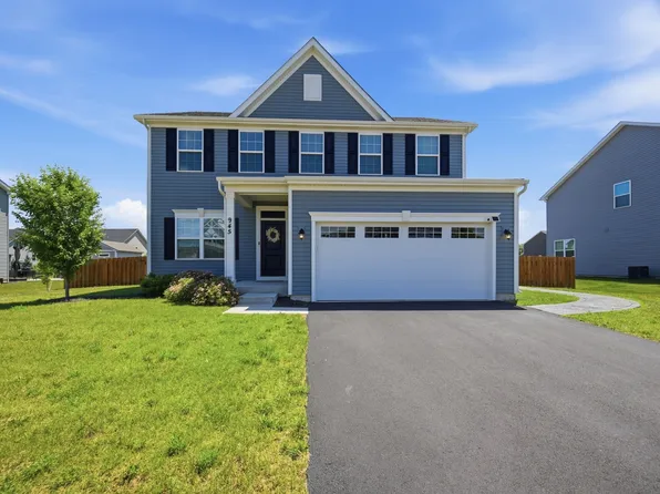 945 Mario Ln, Gilberts, IL 60136