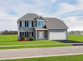 1506 Osburn Ln, Farmington, NY