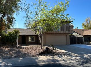8117 W Dreyfus Dr, Peoria, AZ 85381
