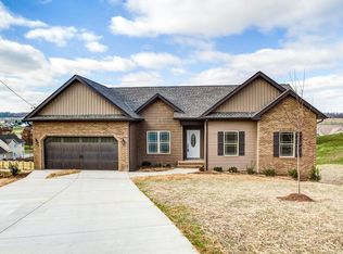 986 Walkers Bnd, Johnson City, TN 37615