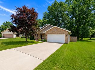 216 Oakcrest Ct, Russells Point, OH 43348