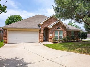 1300 Concho Trl, Mansfield, TX 76063