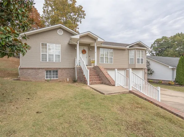 2010 Bryant Ln, Poplar Bluff, MO 63901