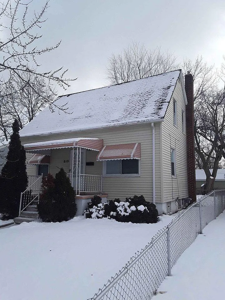618 E Woodward Heights Blvd photo 1