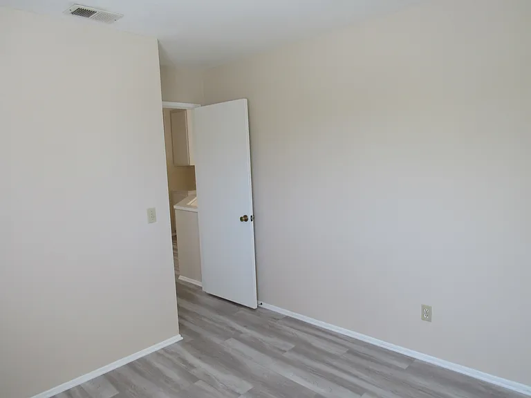 5168 Baywood Cir — Photo 26