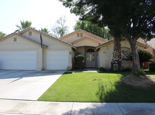 6304 Spring Ridge Dr, Bakersfield, CA 93313