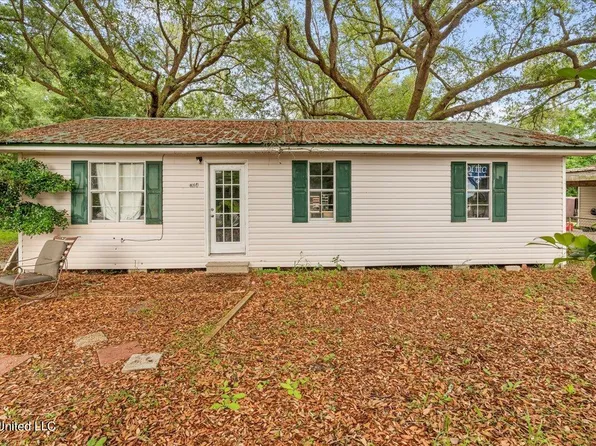 13084 Michael St, Biloxi, MS 39532