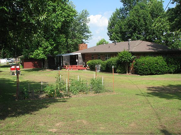 4th image of 6115 Alma Hwy