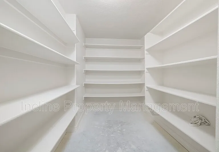 4016 S Sunrise Dr — Photo 6