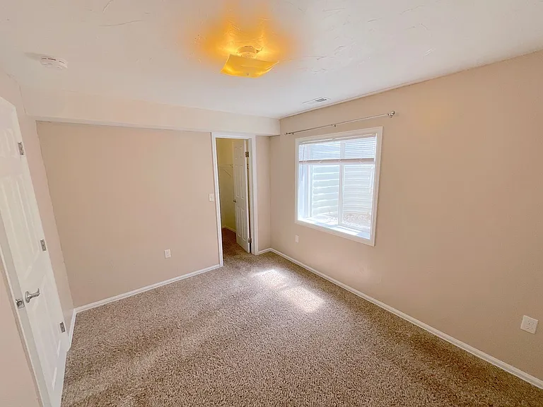 2579 Weyburn Way — Photo 41