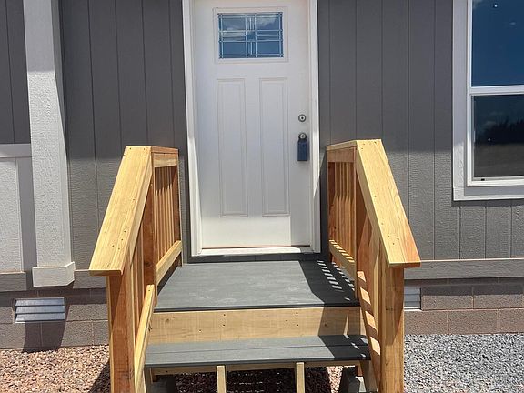 3rd image of 3098 W Plum Blossom Ln