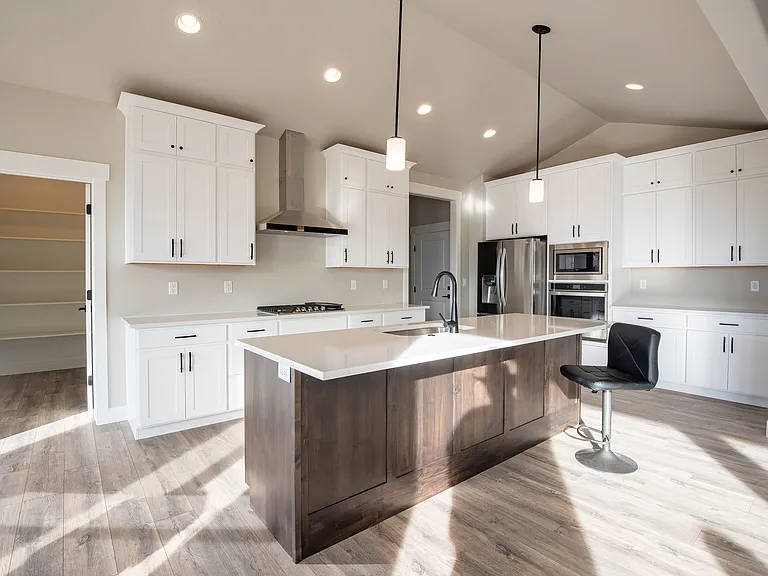 459 N Hawthorn Dr — Photo 9