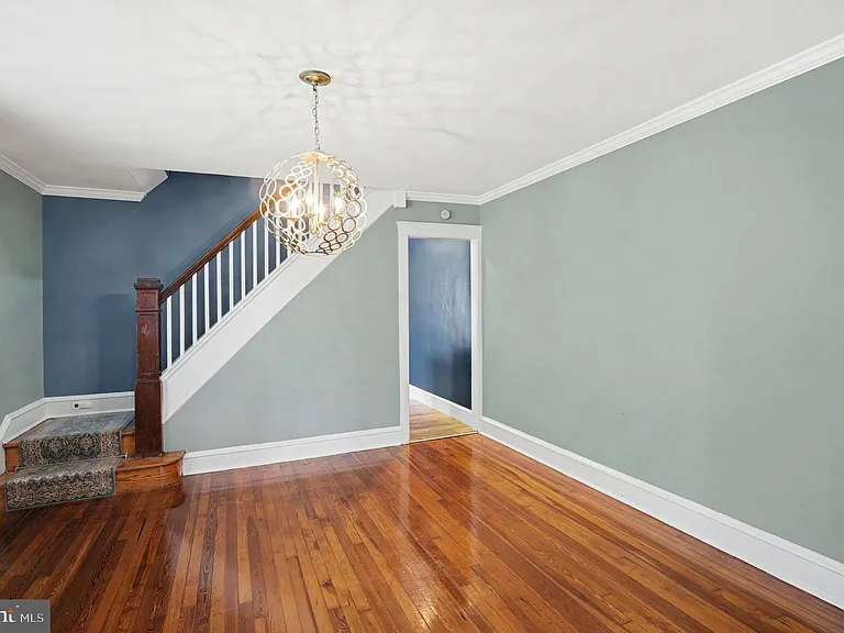 210 E 11th Ave — Photo 11