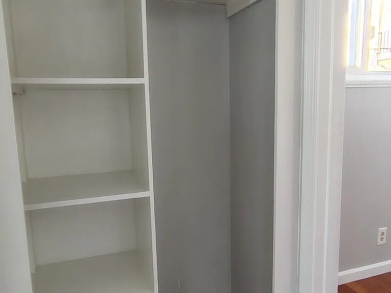1643 6th Ave #5 — Photo 6