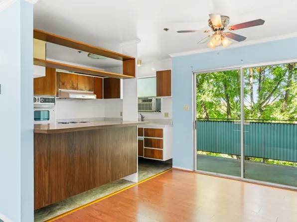 464 Clinton St APT 309, Redwood City, CA 94062