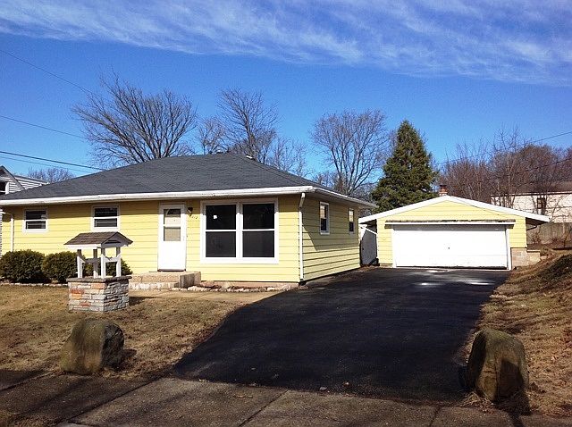 1st image of 3212 Thelma St