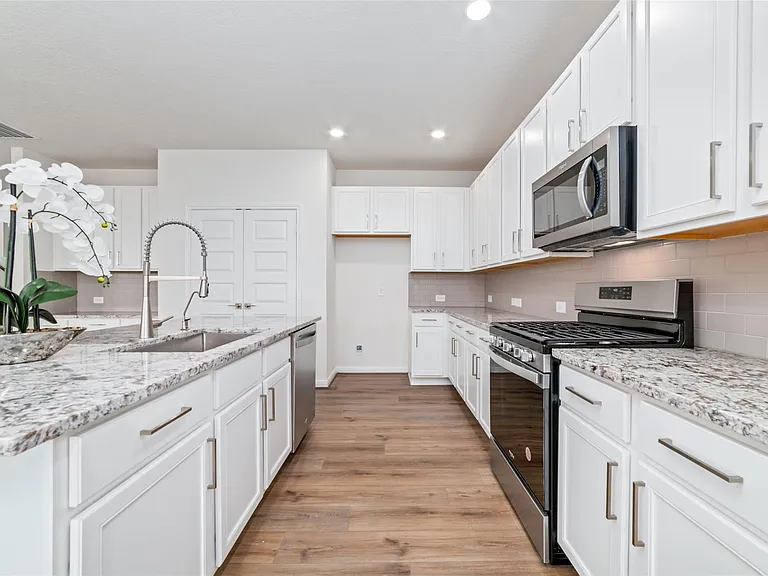 7731 Coral Key Dr — Photo 15