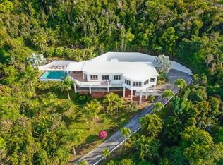 7 E Caret Bay Rd, Saint Thomas, VI 00802