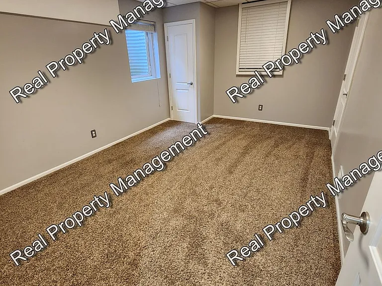 9405 W 142nd Pl — Photo 9