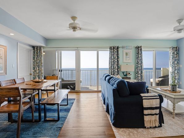 200 Wrenn St #PENTHOUSE 701