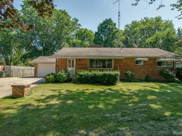 3154 Amelia Ave, Flushing, MI 48433