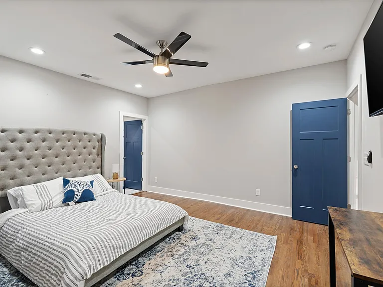 1690 Donald Lee Hollowell Pkwy NW — Photo 13