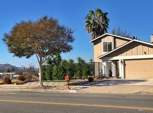 885 N Erringer Rd, Simi Valley, CA 93065