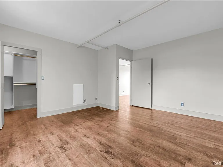 6533 E Jefferson Ave #431 — Photo 17