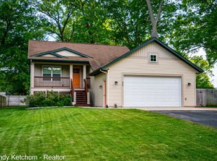 404 3rd Ave, Holland, MI 49424