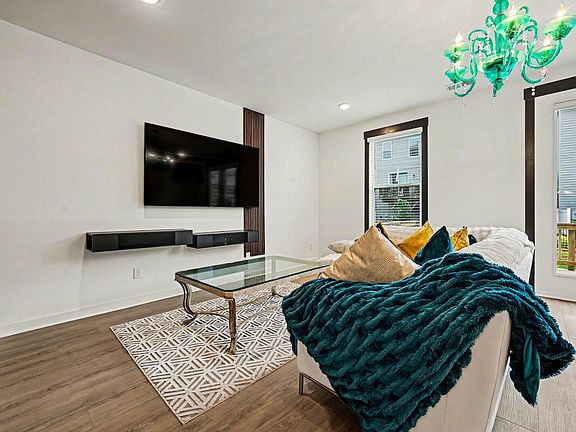 4th image of 1211 Corkery Ridge Ct