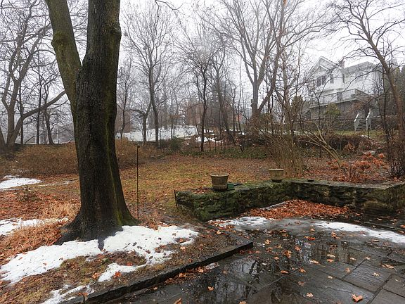 5th image of 132 Mount Pleasant Ave