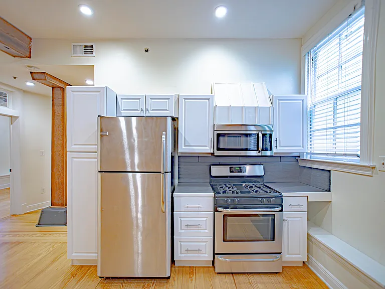 4121 Magazine St #1 — Photo 7