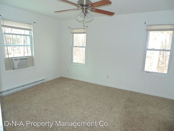 5th image of 1126 Woodland Dr