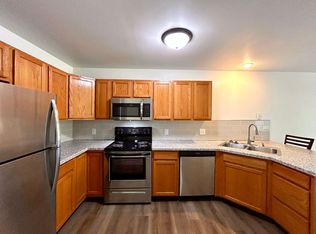 3961 Camelot Dr SE, Grand Rapids, MI