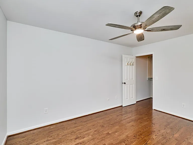 668 Stablestone Dr — Photo 33