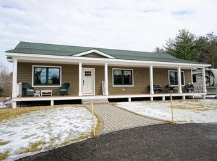 364 Sandown Rd, Fremont, NH 03044