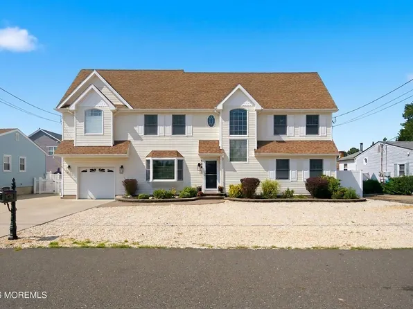190 Pinewood Road, Toms River, NJ 08753